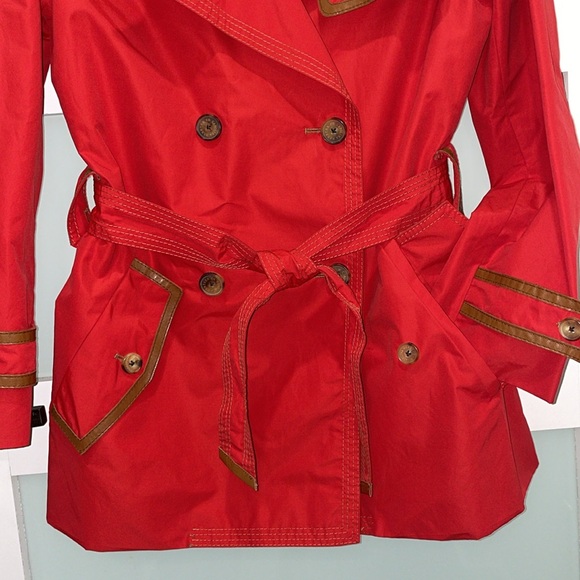 ❤️AS NEW❣️EUC❣️CAROLINA HERRERA❣️CH Short Rain Jacket. Genuine Leather trim. - Picture 4 of 13